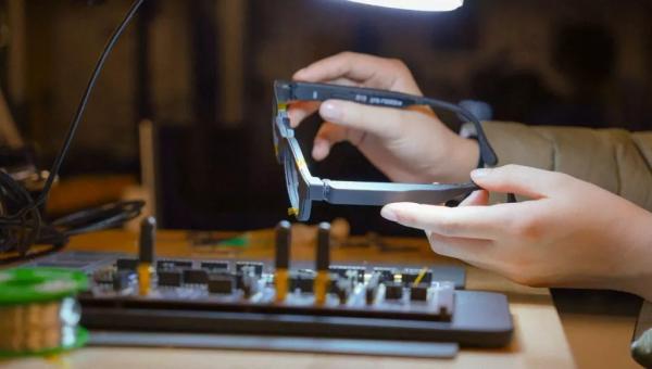 Бывшие руководители Oculus возвращаются с умными очками Sesame
Бывшие руководители Oculus возвращаются с умными очками Sesame